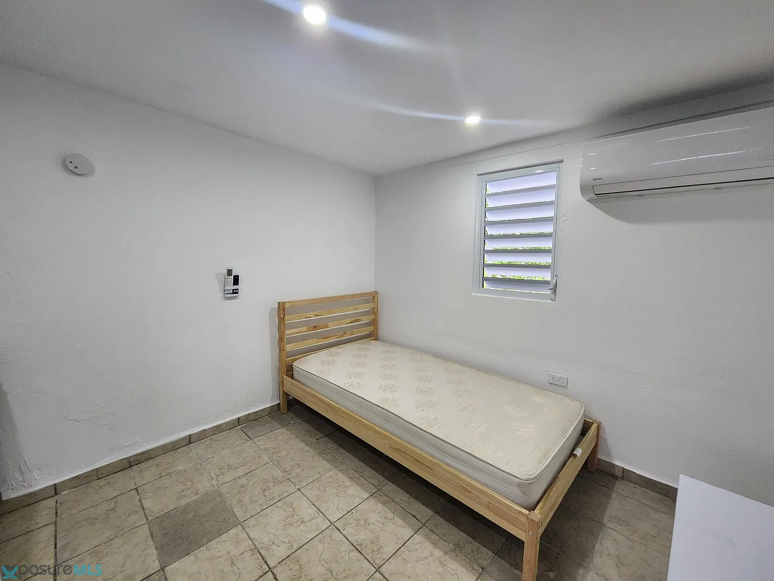 1 bed, 1.0 bath, 400 sqft, $475 — Photo 4