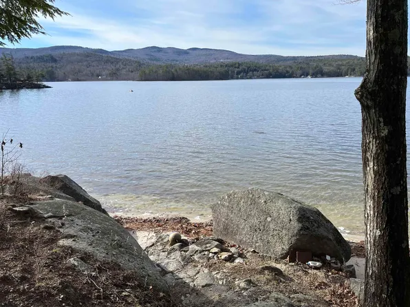 72 East Shore Drive, Bradford, NH 03221