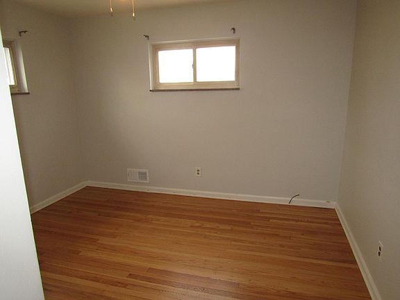 3rd image of 780 Lincoln Ave