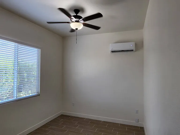 6227 Chadbourne Ave — Photo 11