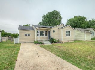 7205 NW 45th St, Bethany, OK 73008