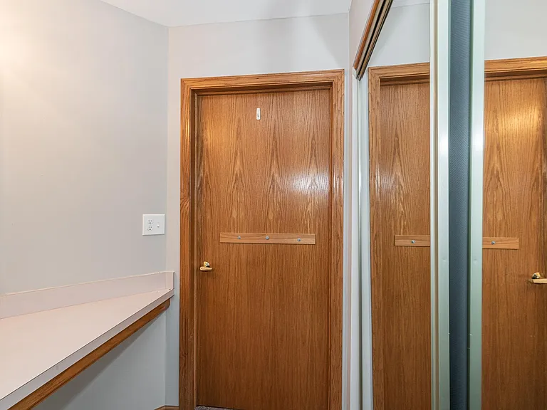 214 N Cathy Ln — Photo 15