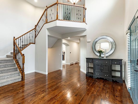 2nd image of 3343 W Merryvale Cir
