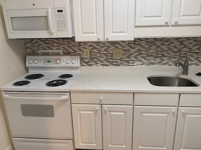 1st image of 104 Monmouth St #7
