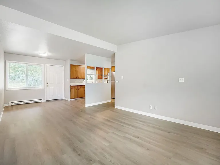 Scenic Hill Apartments — Photo 4