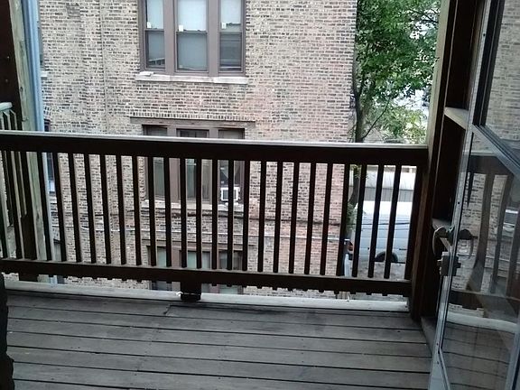 2nd image of 1543 N Wells St APT 3