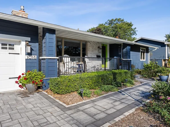 1016 Van Buren St S, Shakopee, MN 55379