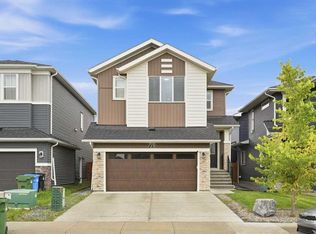 70 S Creekside Ave SW, Calgary, AB T2X4A9