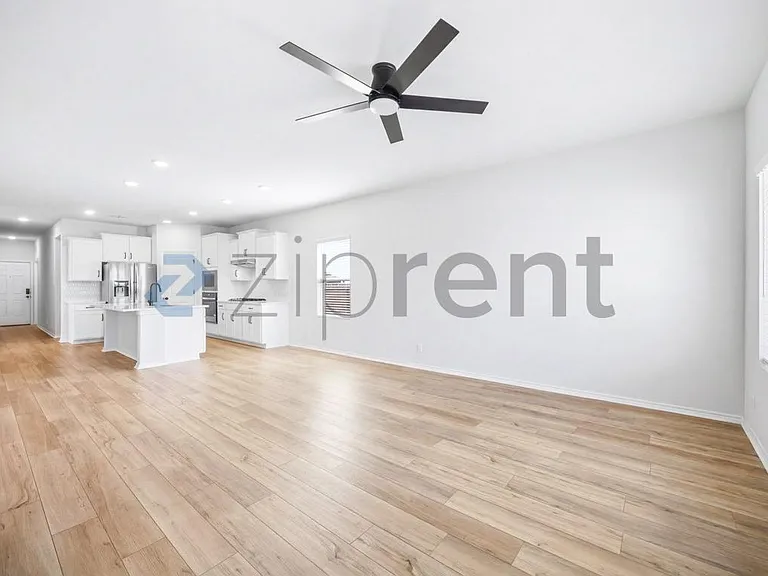 7063 Sycamore Pass — Photo 2