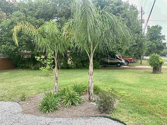4th image of 352 Fairpoint Dr