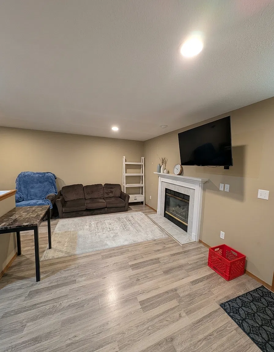 3 bed, 1400 sqft, $750 — Photo 4