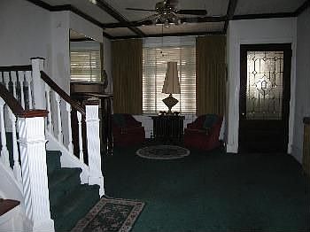 4th image of 5440 Larchwood Ave
