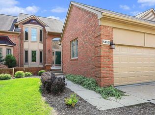 54621 Marissa Ct #6, Utica, MI 48316