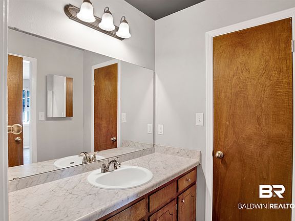 3rd image of 500 Grant St APT A201