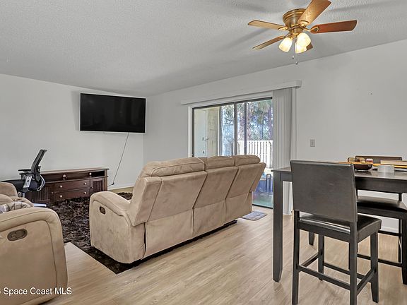 4th image of 588 N Wickham Rd APT 51