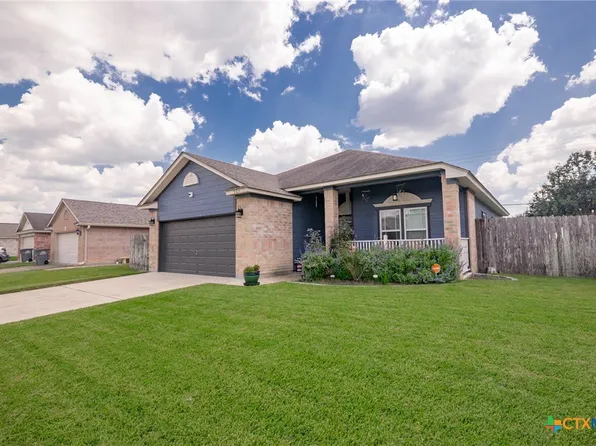 205 Sequoia Dr, Victoria, TX 77904