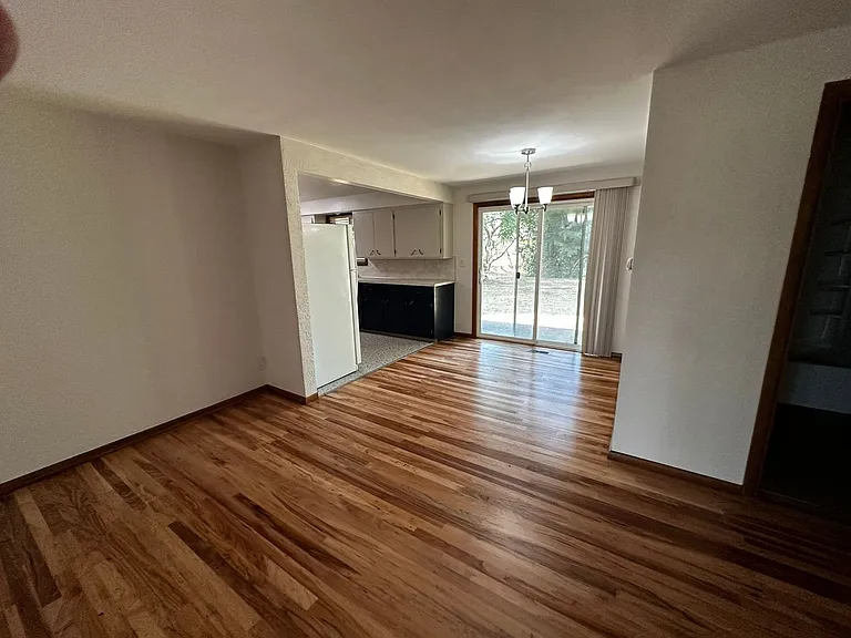 435 SE Atwood Ave — Photo 4