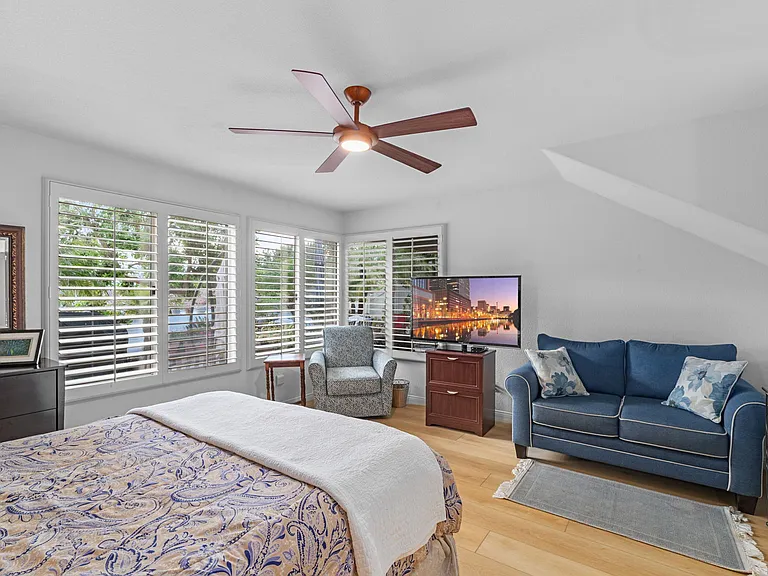 4947 Delos Way — Photo 24