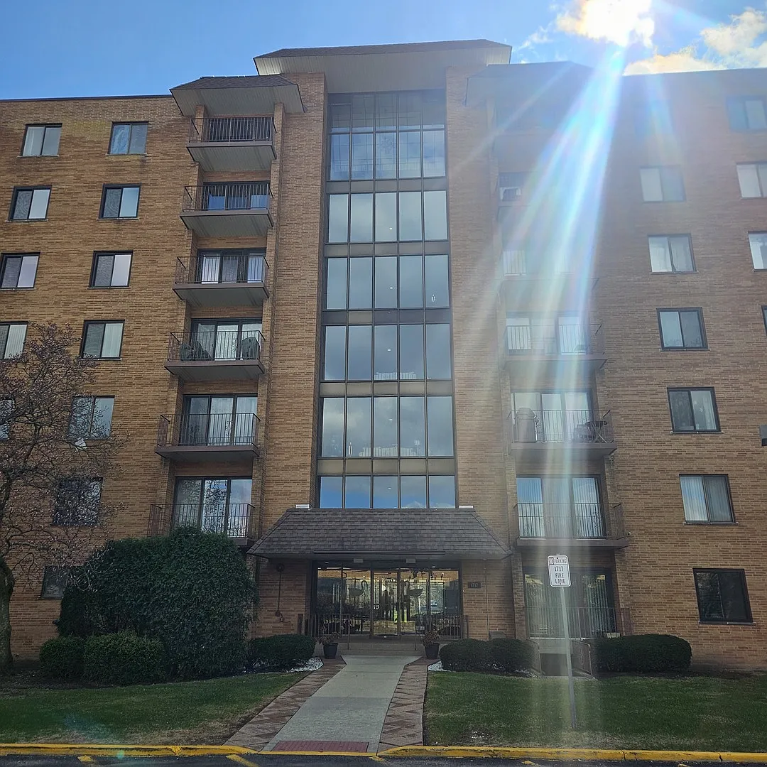 1717 W Crystal Ln Unit 310 photo 1