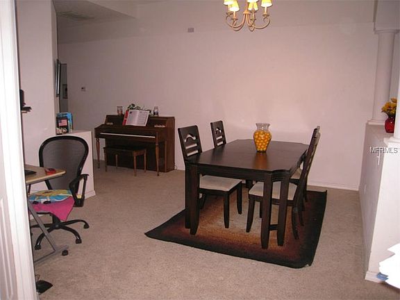 4th image of 1080 Bluegrass Dr