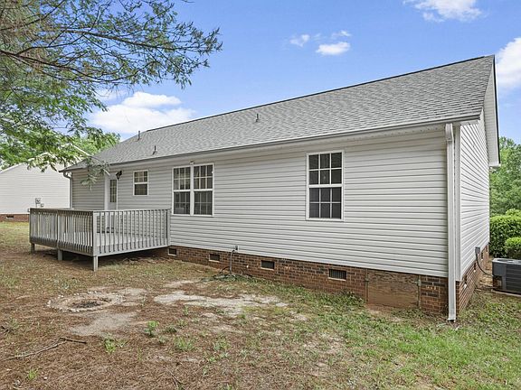 3rd image of 141 Brookwood Creek Dr