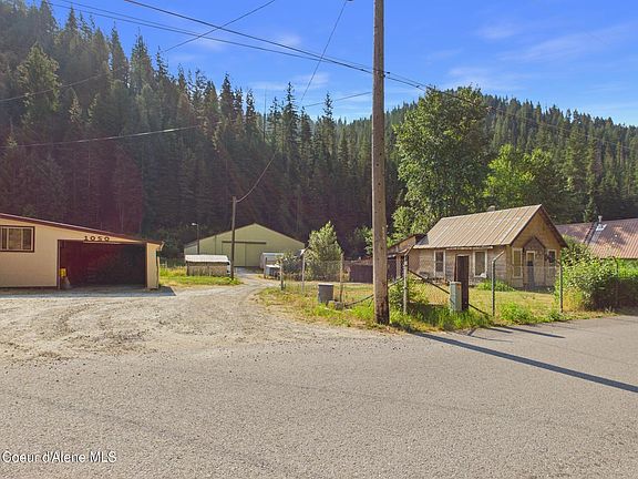 2nd image of 1050 Two Mile Rd