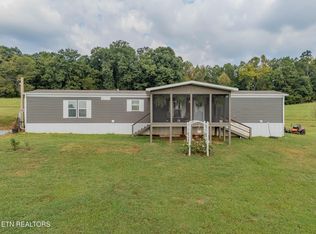 3833 Strong Rd, Mascot, TN 37806