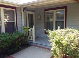 1215 Thomas Dr, Woodstock, IL