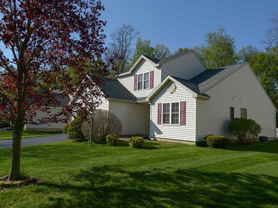 1st image of 13 Cassidy Dr