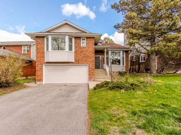39 Huntings End Ave, Ottawa, ON K2M 1R2