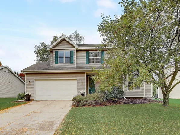 3204 Country Grove Dr, Madison, WI 53719