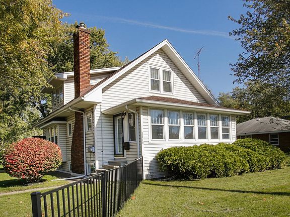 2519 main st-102