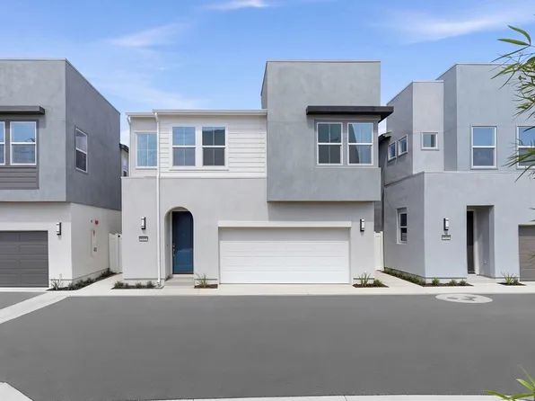 1011 E Overlook Dr, Orange, CA 92867