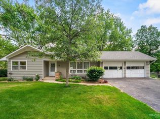 98 Grove St, Sugar Grove, IL 60554