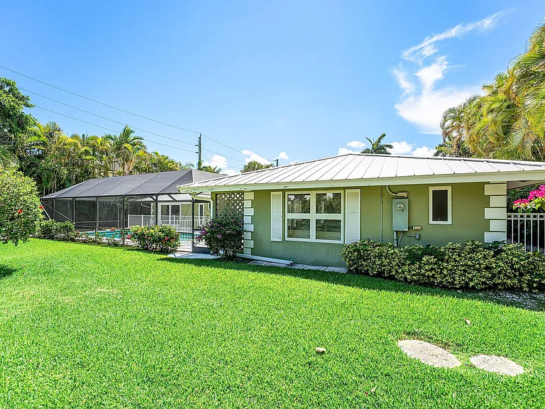 1350 Spanish River Rd — Photo 37