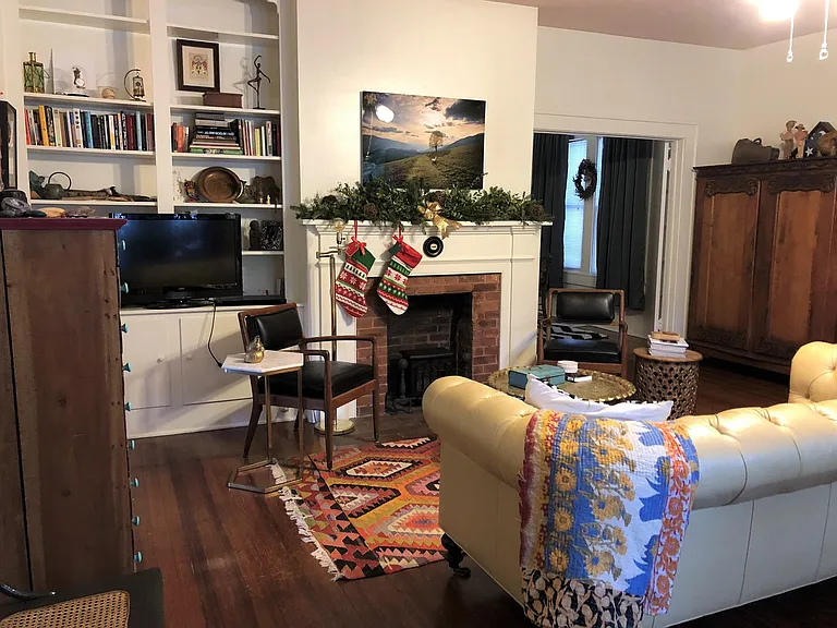 703E31 — Photo 5