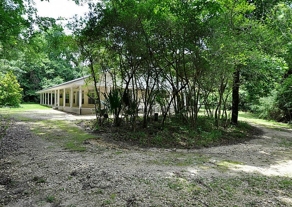 1st image of 40715 Country Forest Dr