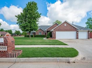 808 Ashland Dr, El Reno, OK 73036