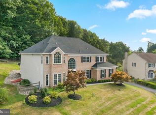 2006 Par Dr, Doylestown, PA 18901