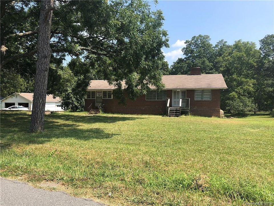 1st image of 1015 Rockland Cir SW