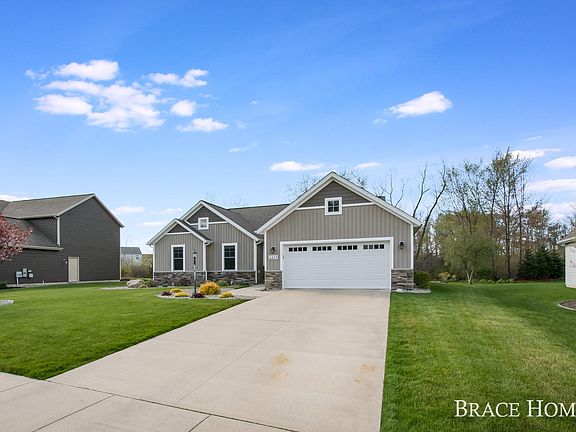 2nd image of 2265 Glenn Canyon Dr SE