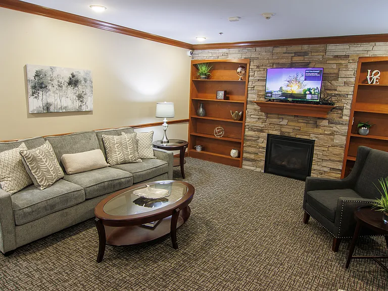 Ivy Pointe — Photo 10