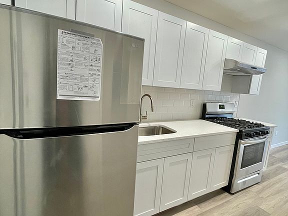 3rd image of 96 16th Ave #5