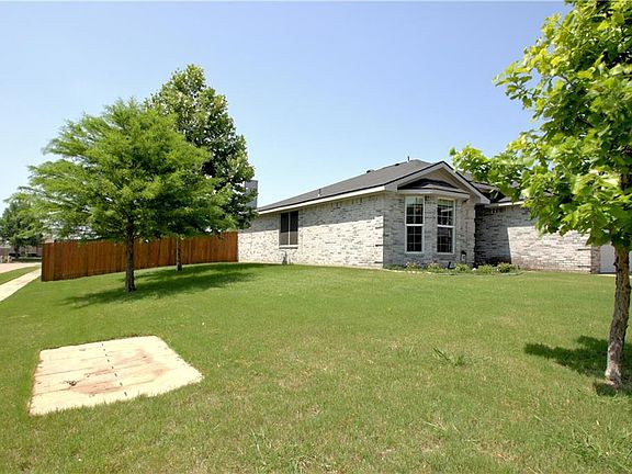 2nd image of 328 Lake Wichita Dr