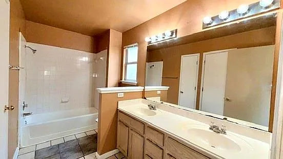 14700 Menifee St — Photo 14