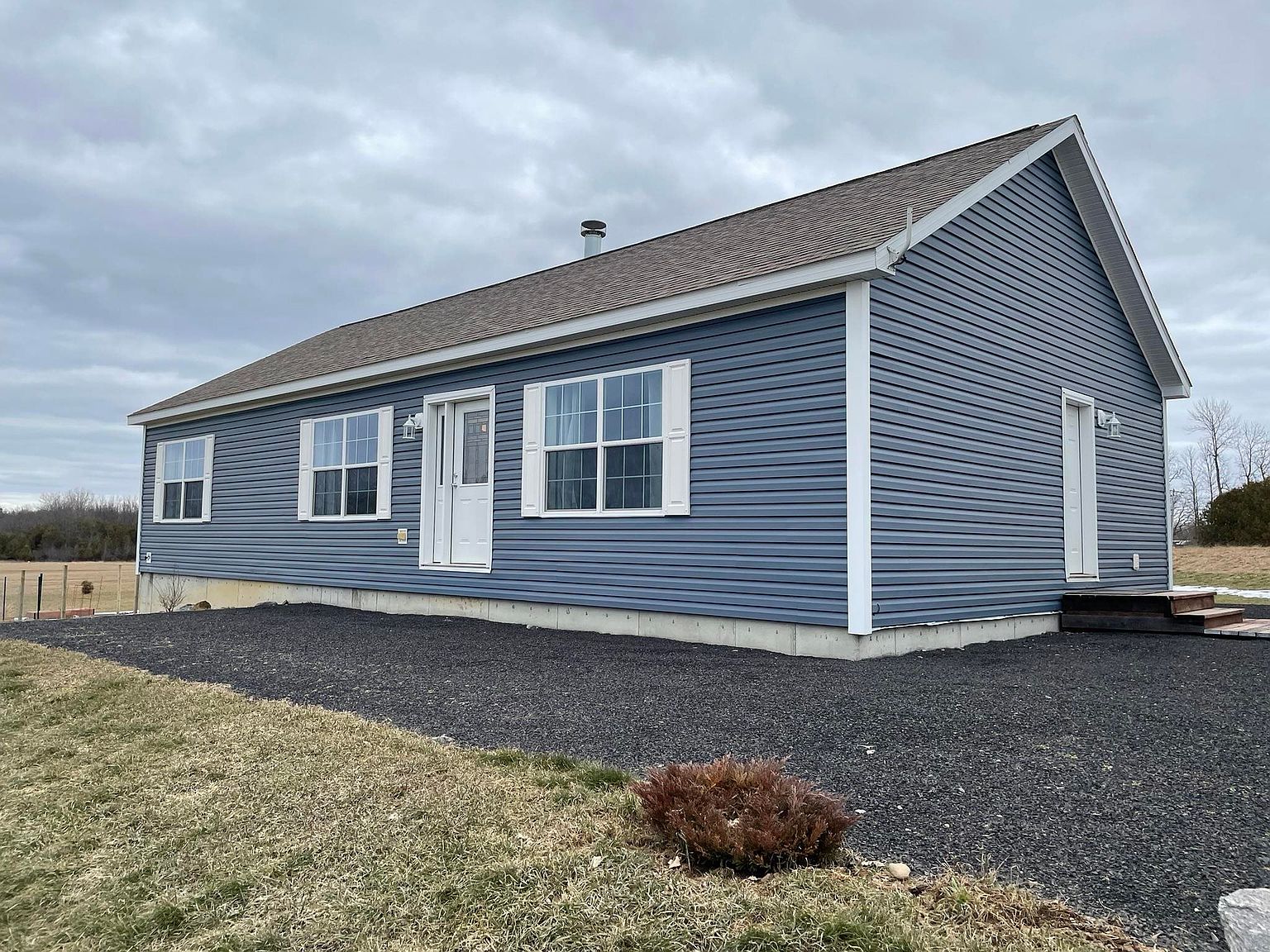 4 Quaker Road, Grand Isle, VT 05458 Zillow