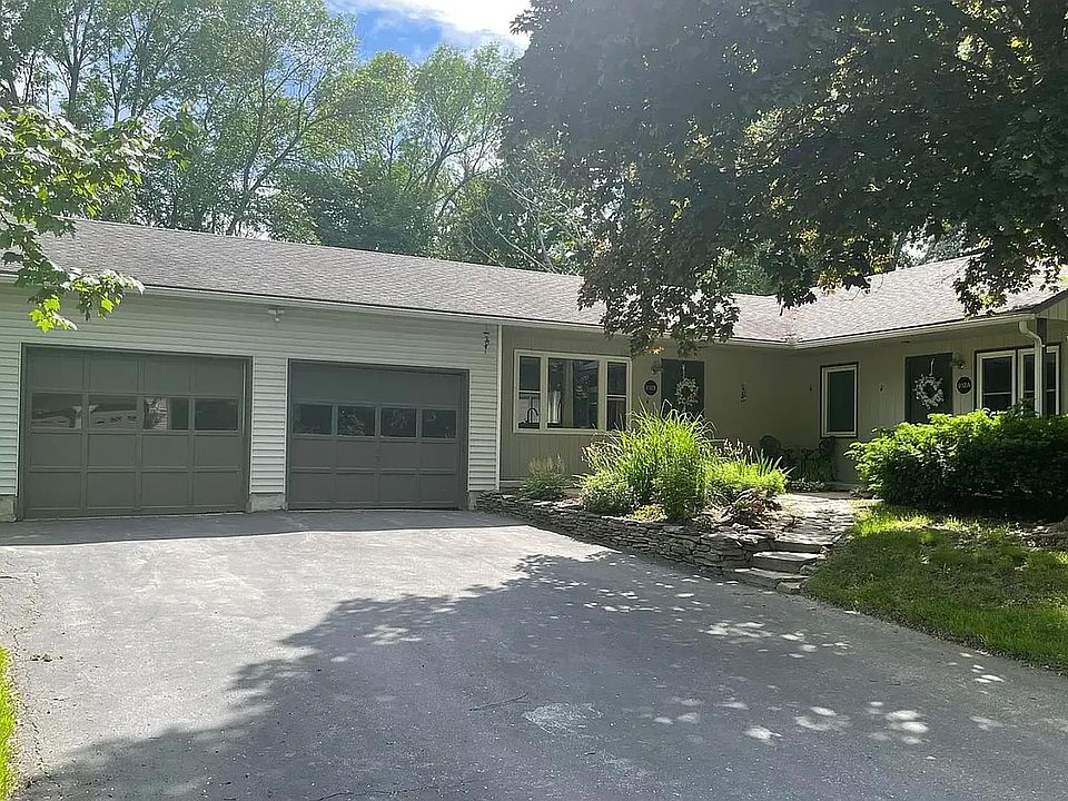 1st image of 102 Juniper Rdg
