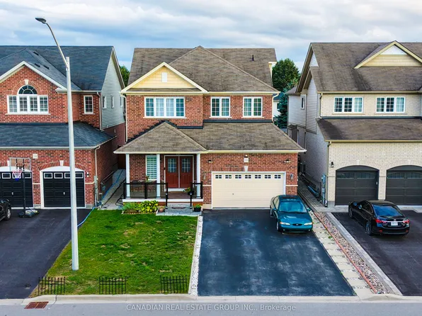 23 Page Pl, Clarington, ON L1E 0H3