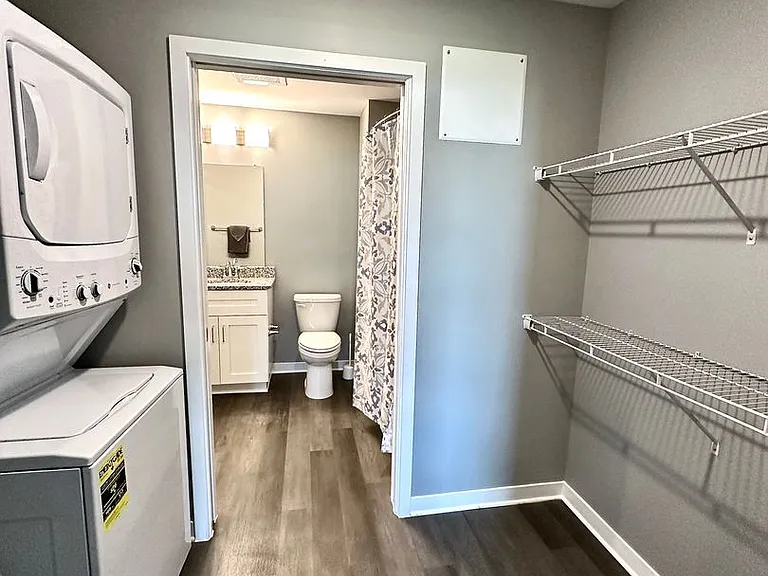 Avenue 6 - Luxury Apartments Downtown Huntsville South — Photo 54