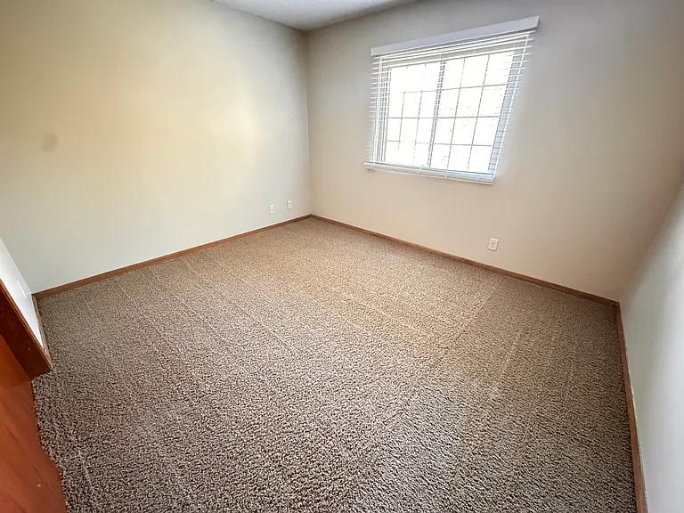 5101 Emerald Dr #20 — Photo 9